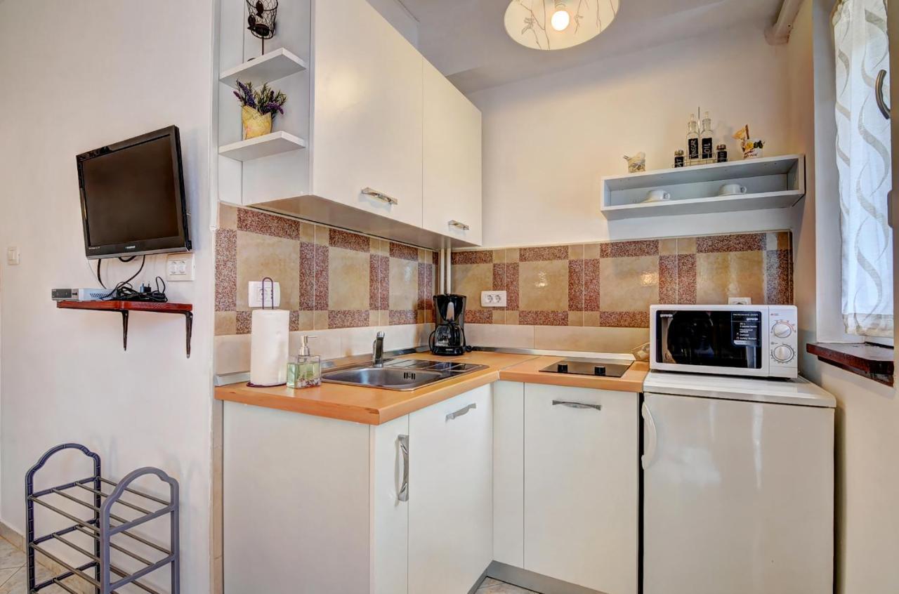 Apartments Kajfes Фажана Экстерьер фото