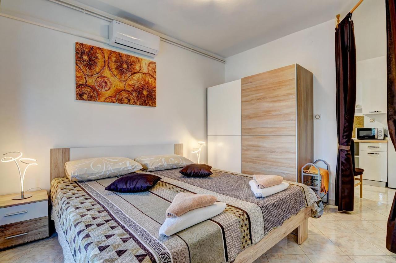 Apartments Kajfes Фажана Экстерьер фото